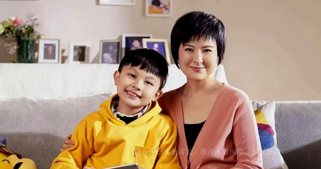 张泉灵北大毕业典礼演讲_张泉灵 事业与家庭平衡 的人生故事_张泉灵 央视前主持人 传奇经历