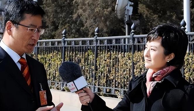 央视记者张泉灵_北大才女张泉灵_张泉灵北大毕业典礼演讲