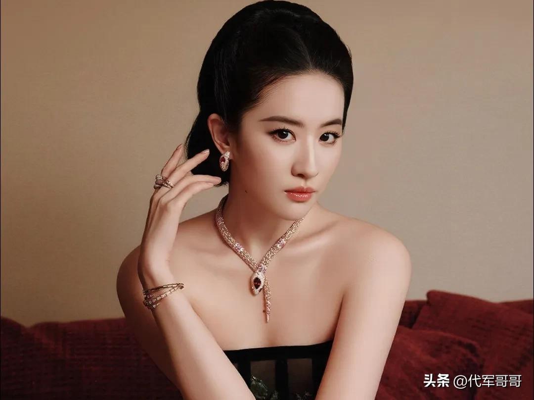 东方美学与西方骨相融合美女_中国美女排行榜前十名_2025年中国美女排行榜