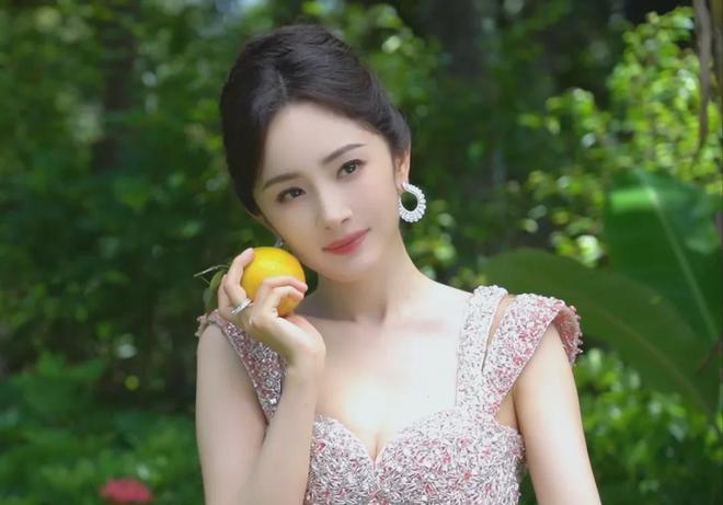 中国美女排行榜前十名_2025年中国美女排行榜_东方美学与西方骨相融合美女