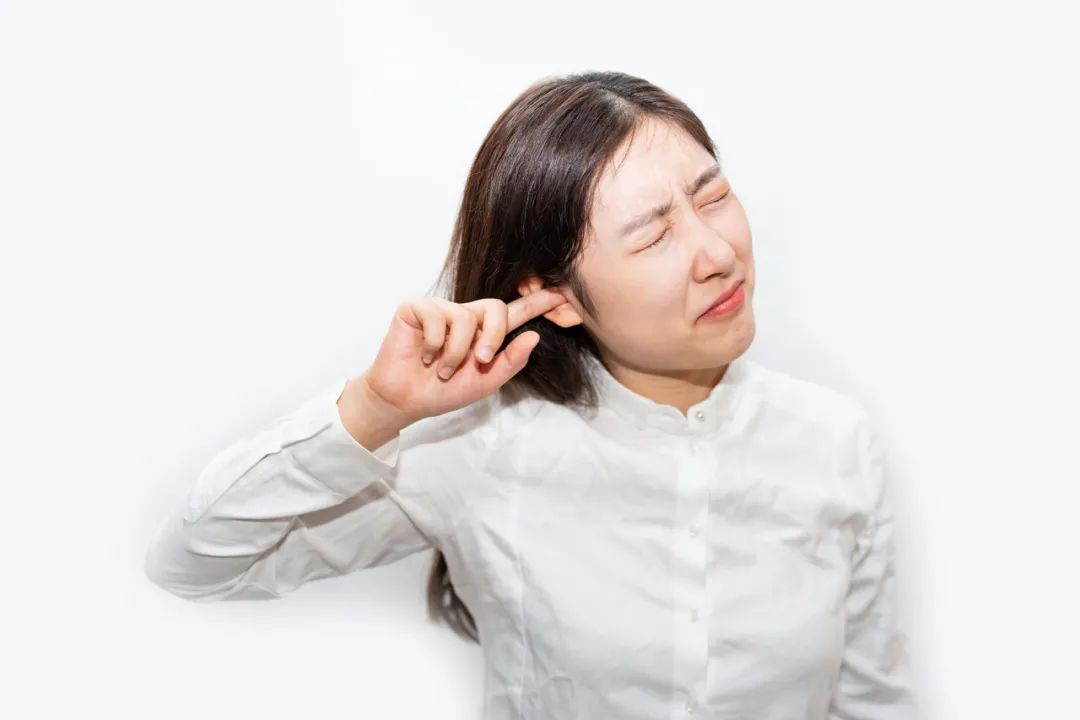 长期佩戴耳机危害_耳机使用音量时间_零听耳塞副作用