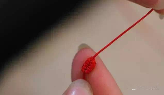 珠宝编绳手链 本命年红绳转运珠 金刚结凤尾结吉祥结万字结团锦结平结_手链打结方法 教法