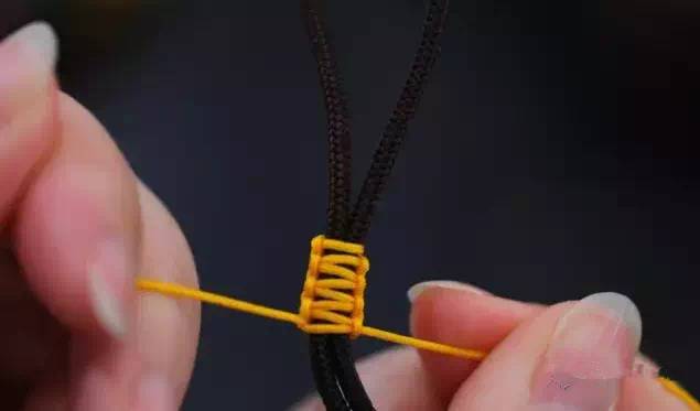 手链打结方法 教法_珠宝编绳手链 本命年红绳转运珠 金刚结凤尾结吉祥结万字结团锦结平结