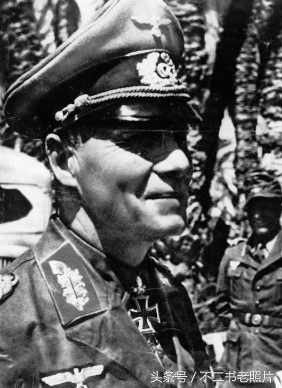 沙漠之狐隆美尔的老照片，连下20城被对手称为军事天才