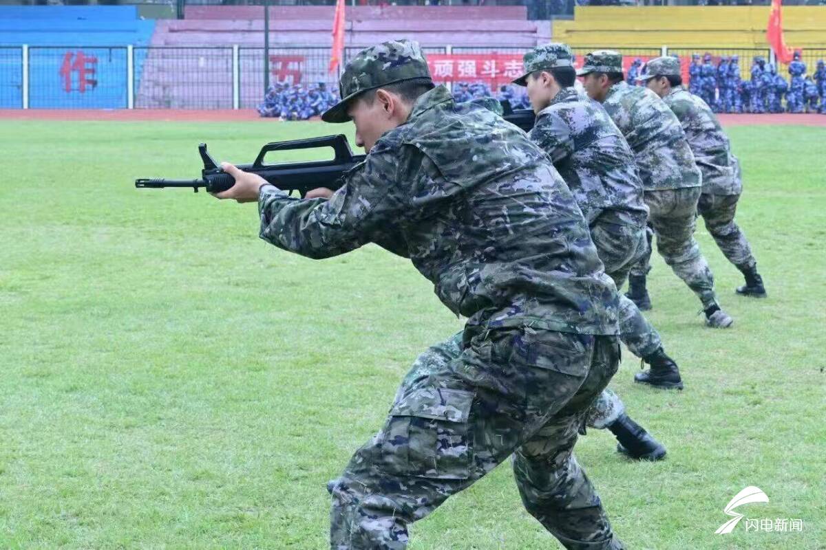 济南大学强军育苗工程_参军军训感想_退役复学学生征兵政策宣讲