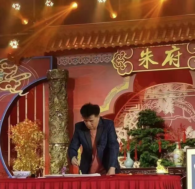 毕福剑饭局事件_毕福剑饭局视频资源_毕福剑主持生涯