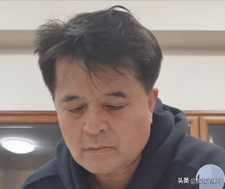 毕福剑饭局视频资源_毕福剑变卖字画800元被质疑_毕福剑消失8年后现身香港小剧场