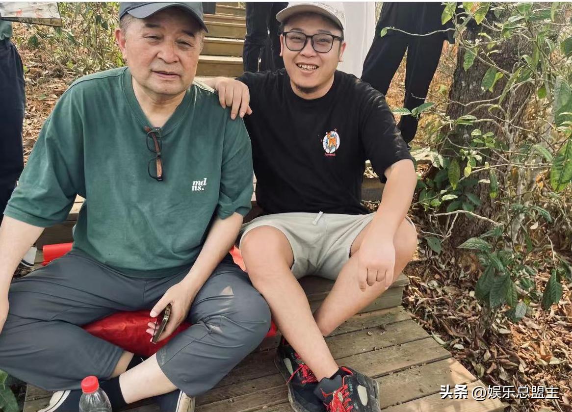 毕福剑近况_毕福剑饭局视频资源_毕福剑主持生涯回顾