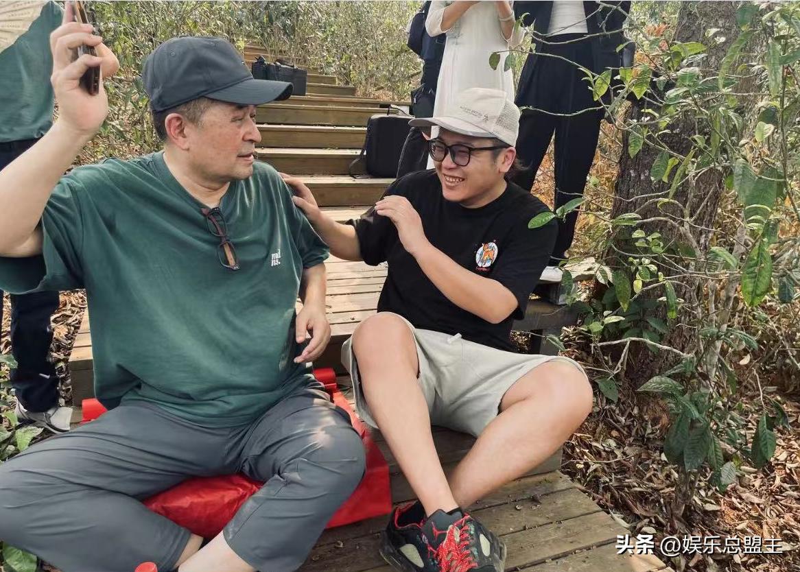 毕福剑近况_毕福剑主持生涯回顾_毕福剑饭局视频资源