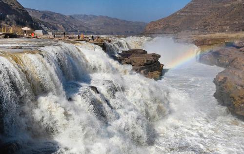 内蒙古生态恶化_毛乌素沙地治理_石峁遗址历史变迁