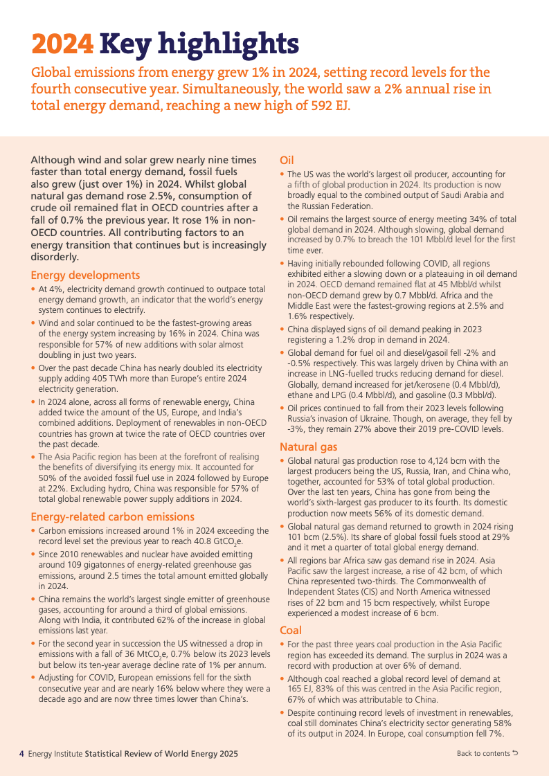 化石能源与新能源同步增长_全球能源体系扩张转型_可再生能源系统