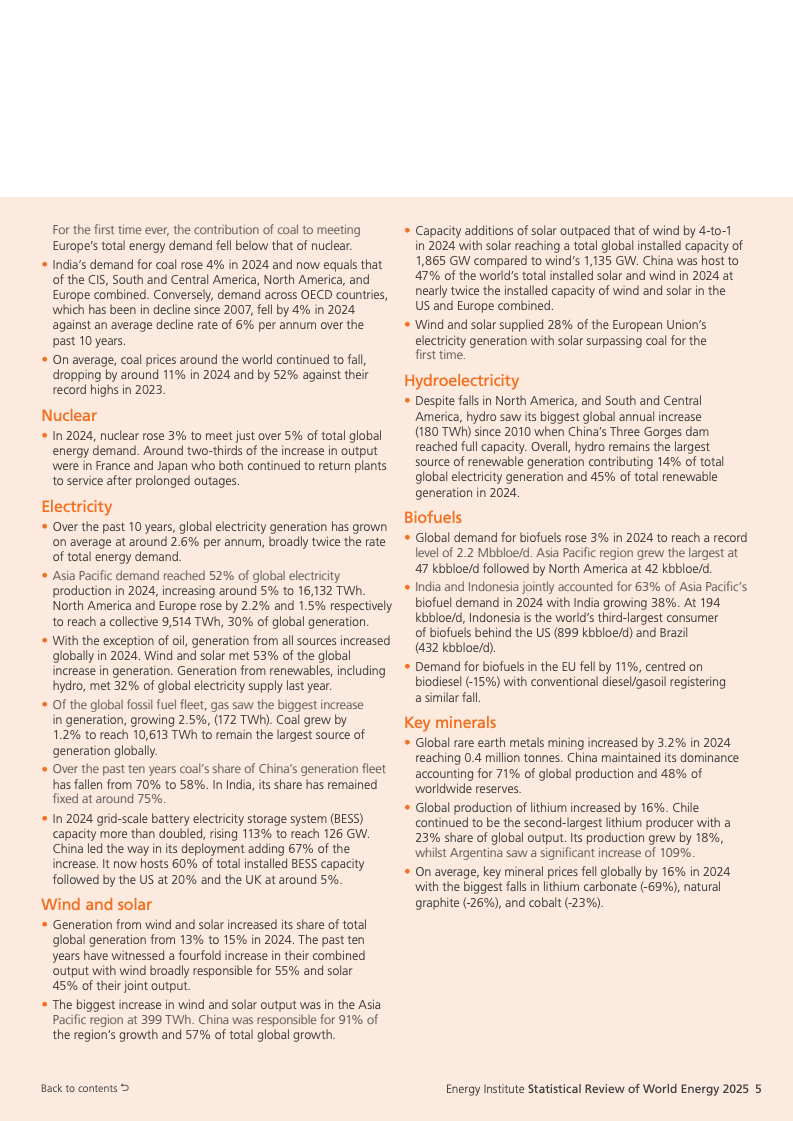 全球能源体系扩张转型_化石能源与新能源同步增长_可再生能源系统