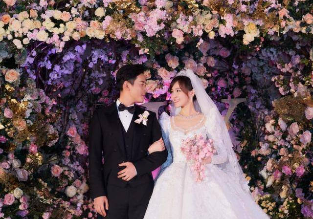 蒋勤勤陈建斌婚姻幸福故事_陈建斌蒋勤勤执手16年浪漫_陈建斌蒋勤勤婚礼