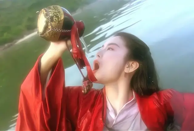 东方不败 传奇故事 _东方不败和杨莲亭_ 杨莲亭 东方不败 爱情故事 