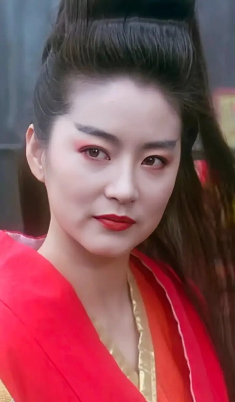 东方不败和杨莲亭_ 杨莲亭 东方不败 爱情故事 _东方不败 传奇故事 