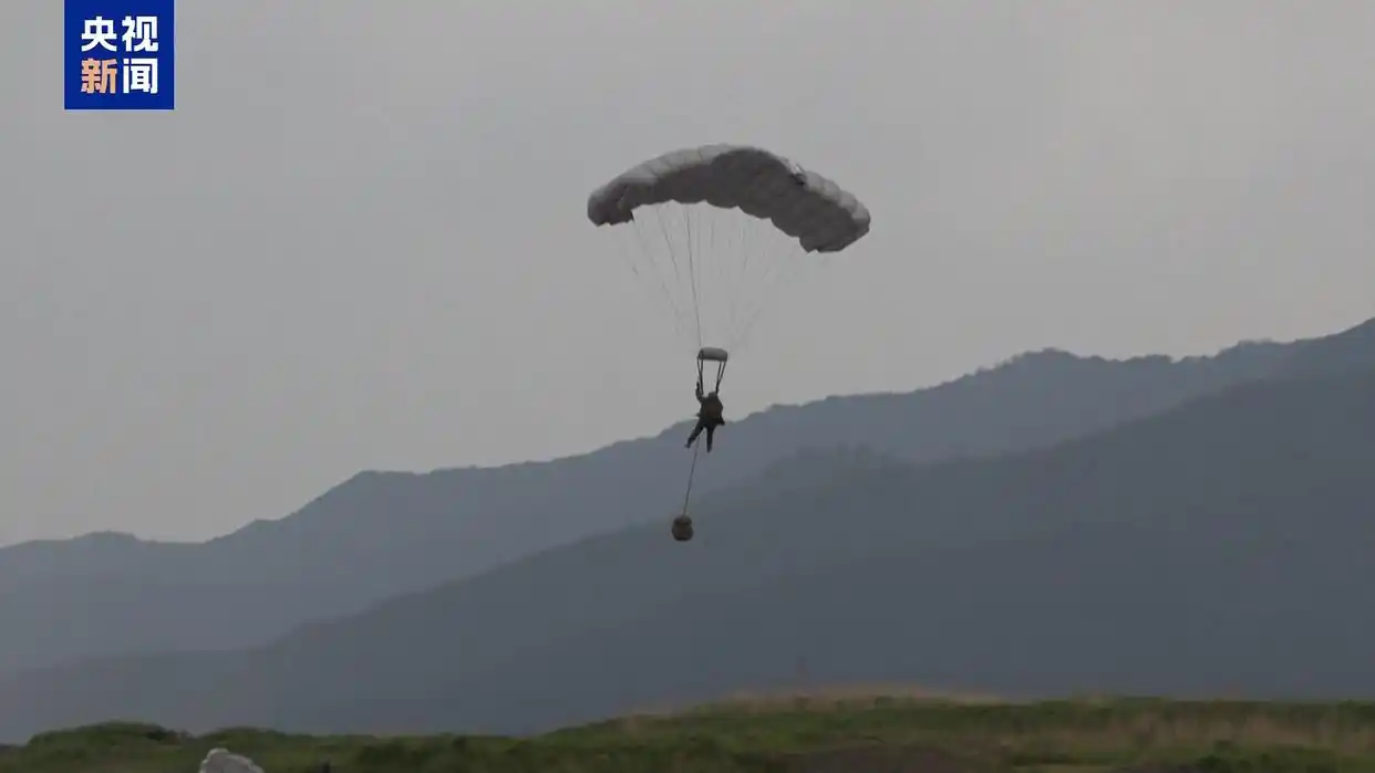 改进型12式反舰导弹亮相_日本富士综合火力演习2025_参加演习装备导弹 日本有何企图