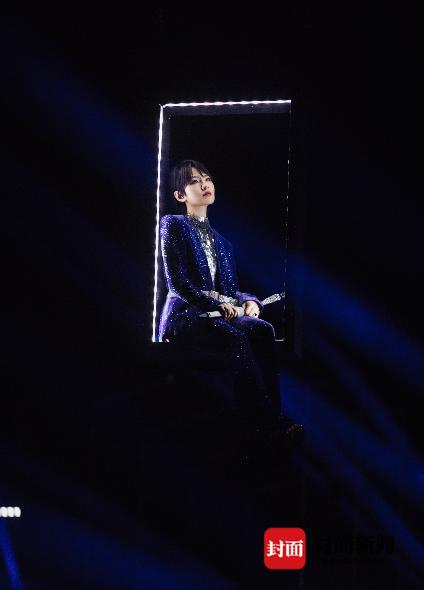 周笔畅 杨幂 快乐大本营_周笔畅乘风破浪的姐姐2_杨幂为周笔畅打call