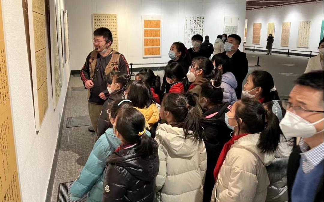 威海美术培训_威海市美术馆展览活动_威海市美术馆公益美术培训