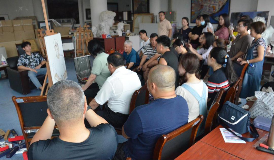 威海市美术馆公益美术培训_威海市美术馆展览活动_威海美术培训