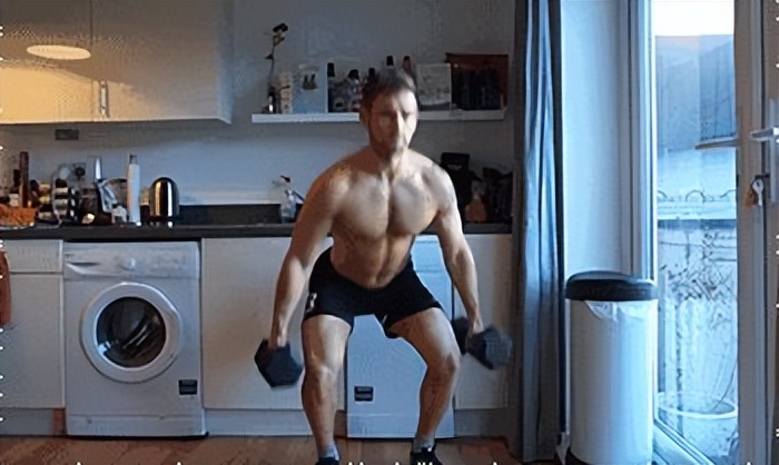 在家哑铃训练_180磅的哑铃_哑铃锻炼好处