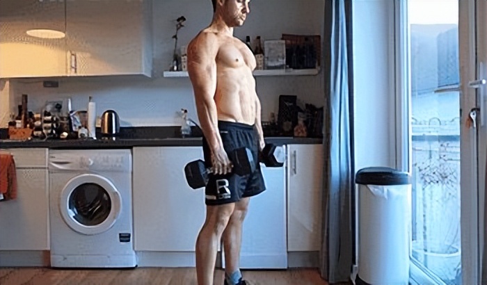 哑铃锻炼好处_在家哑铃训练_180磅的哑铃