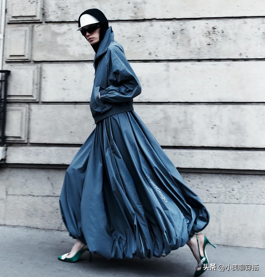 灰色连衣裙搭配_花苞裙款式_长款花苞裙穿搭