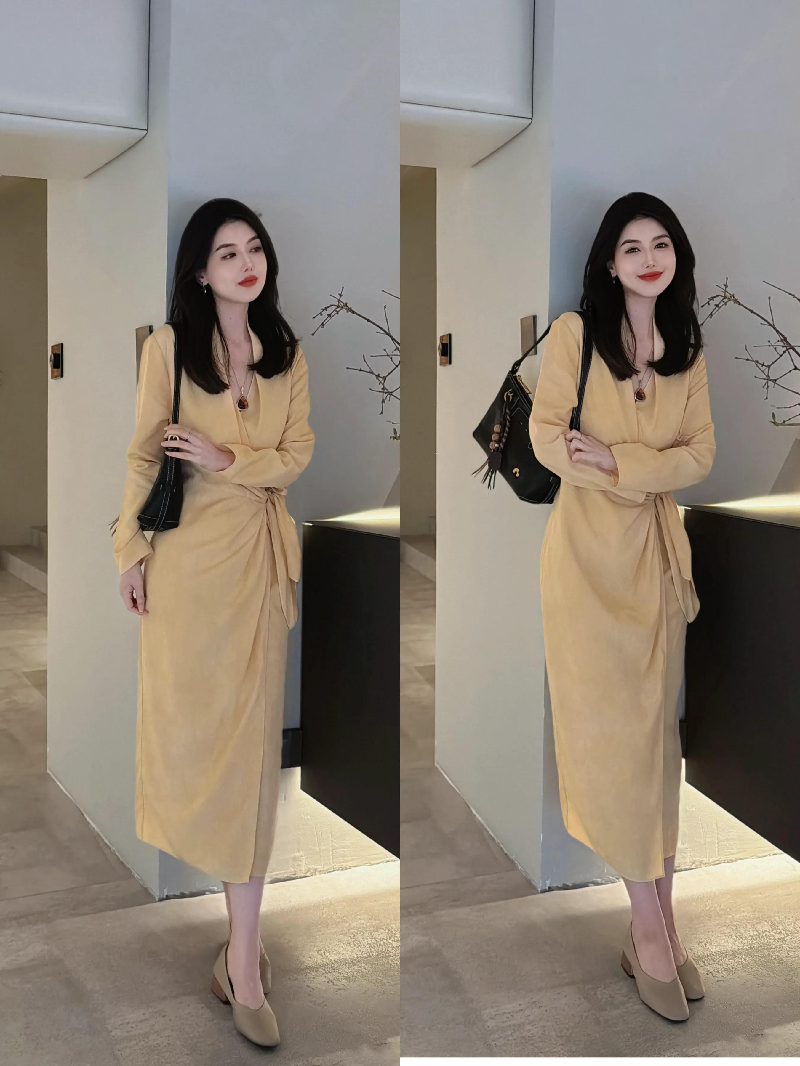 春季裙装搭配_优雅显贵穿搭技巧_灰色连衣裙搭配