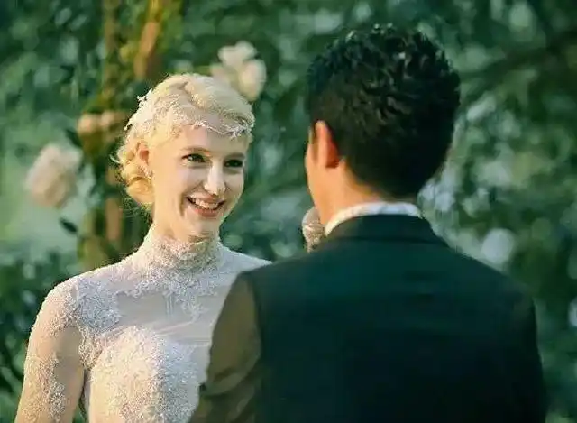 撒贝宁一家四口滑雪_撒贝宁天津滑雪场偶遇_撒贝宁老婆图片大全