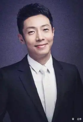 撒贝宁全家福_撒贝宁龙凤胎孩子_撒贝宁老婆图片大全