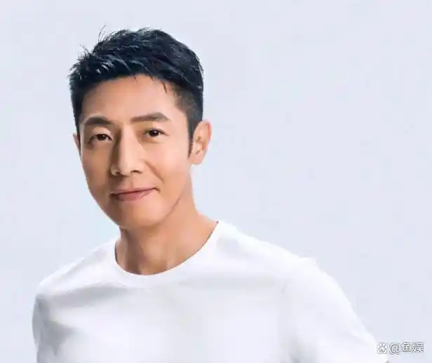 撒贝宁老婆图片大全_撒贝宁全家福_撒贝宁龙凤胎孩子