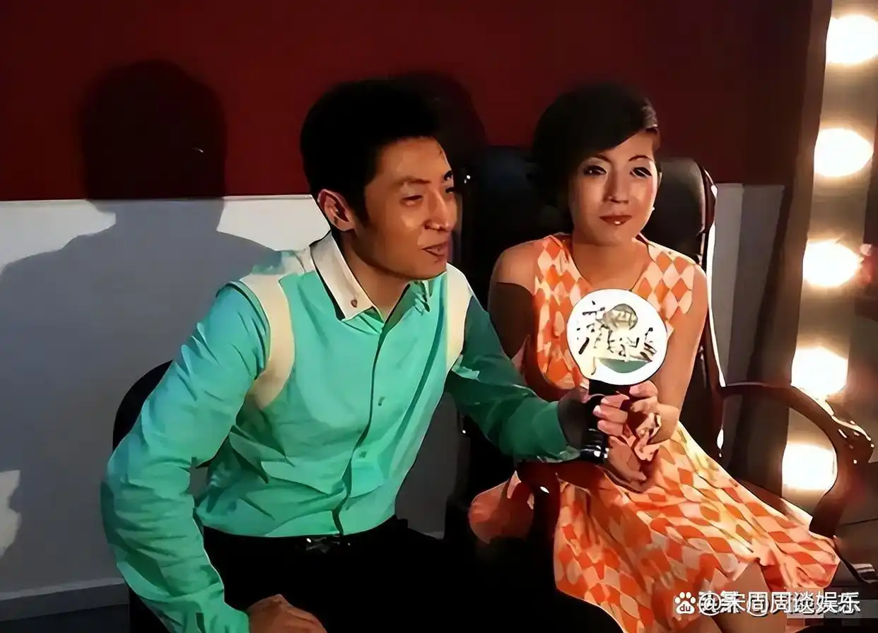 撒贝宁前女友经历_撒贝宁老婆图片大全_撒贝宁家庭生活