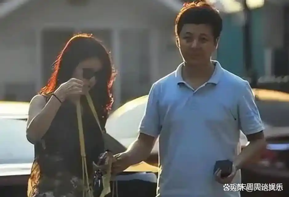 撒贝宁家庭生活_撒贝宁前女友经历_撒贝宁老婆图片大全