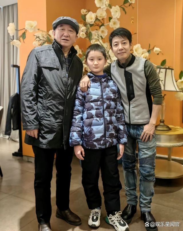 撒贝宁妹妹撒贝娜个人资料_撒贝宁老婆图片大全_撒贝宁妻子李白过年武汉