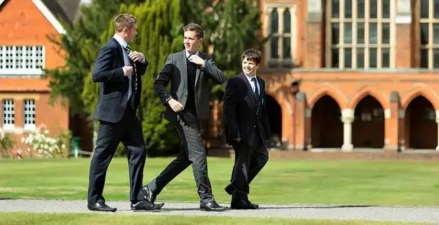 英国公学教育_英国的贵族文化_全人教育理念