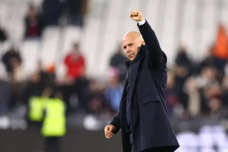 莫耶斯：有一家俱乐部一直获利那就是利物浦，斯洛特不该找借口_利物浦斯洛特专访_范迪克表现评价