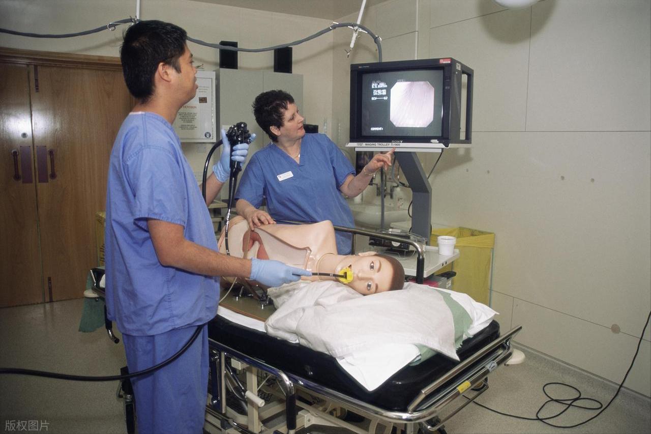 胃上部感觉有东西堵着_饭后频繁反酸口苦_饭后胃堵得慌