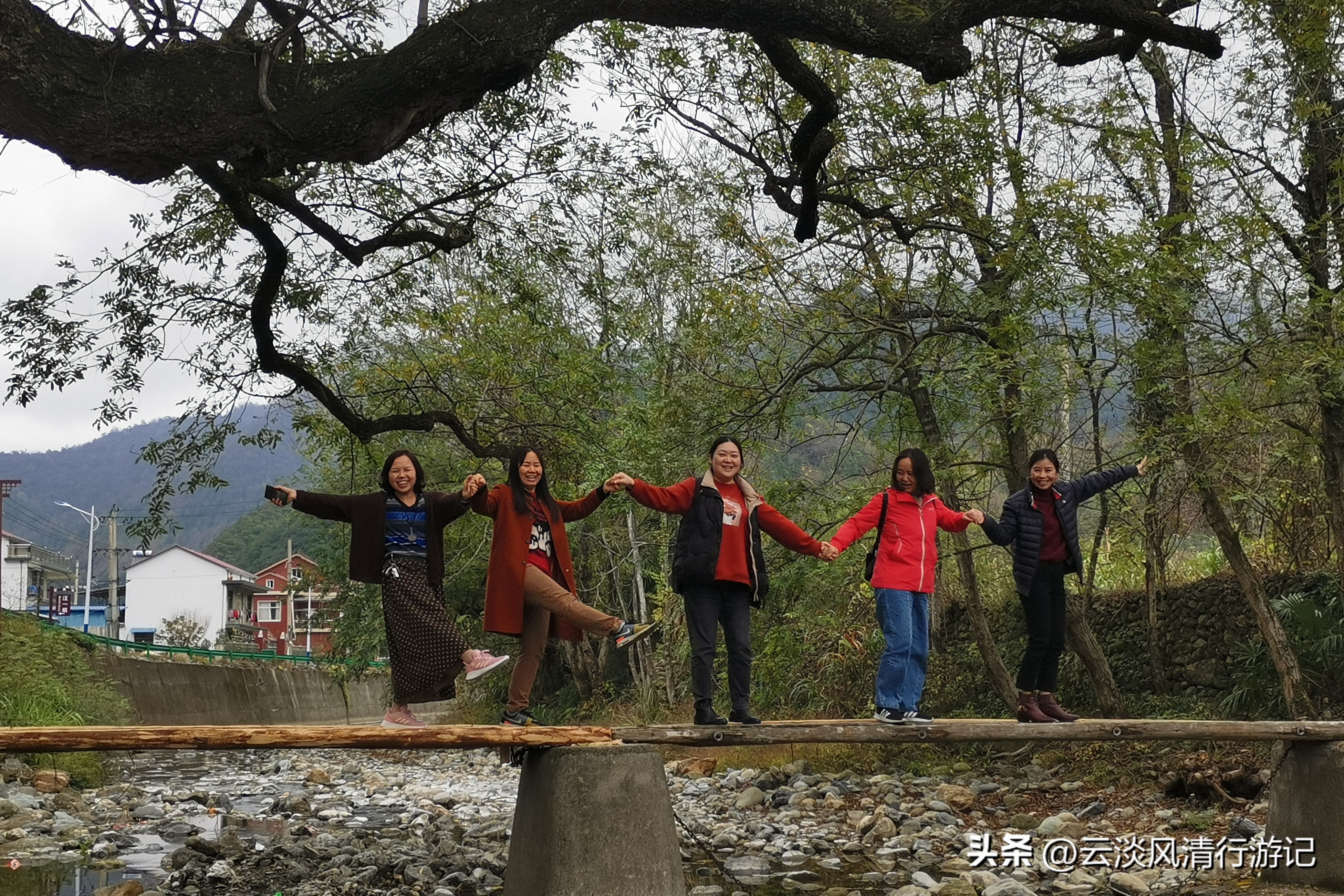 安徽石台生态游_安徽最美秋色赏秋路线_石台天路自驾游攻略