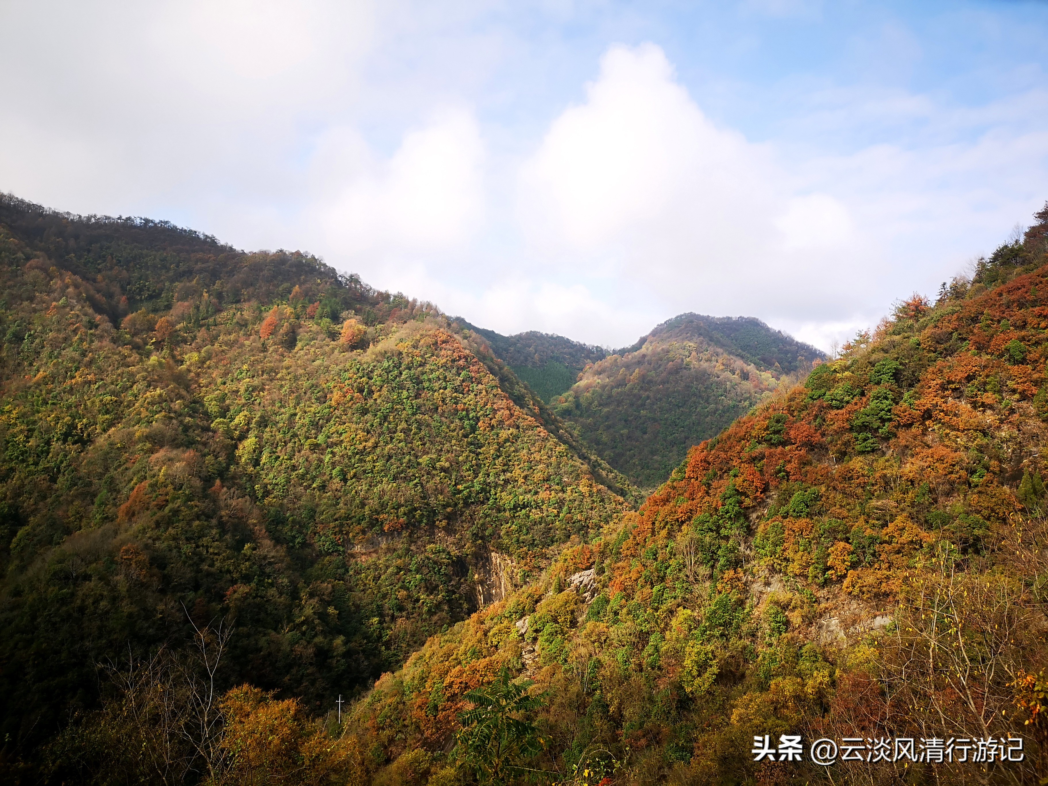 石台天路自驾游攻略_安徽最美秋色赏秋路线_安徽石台生态游