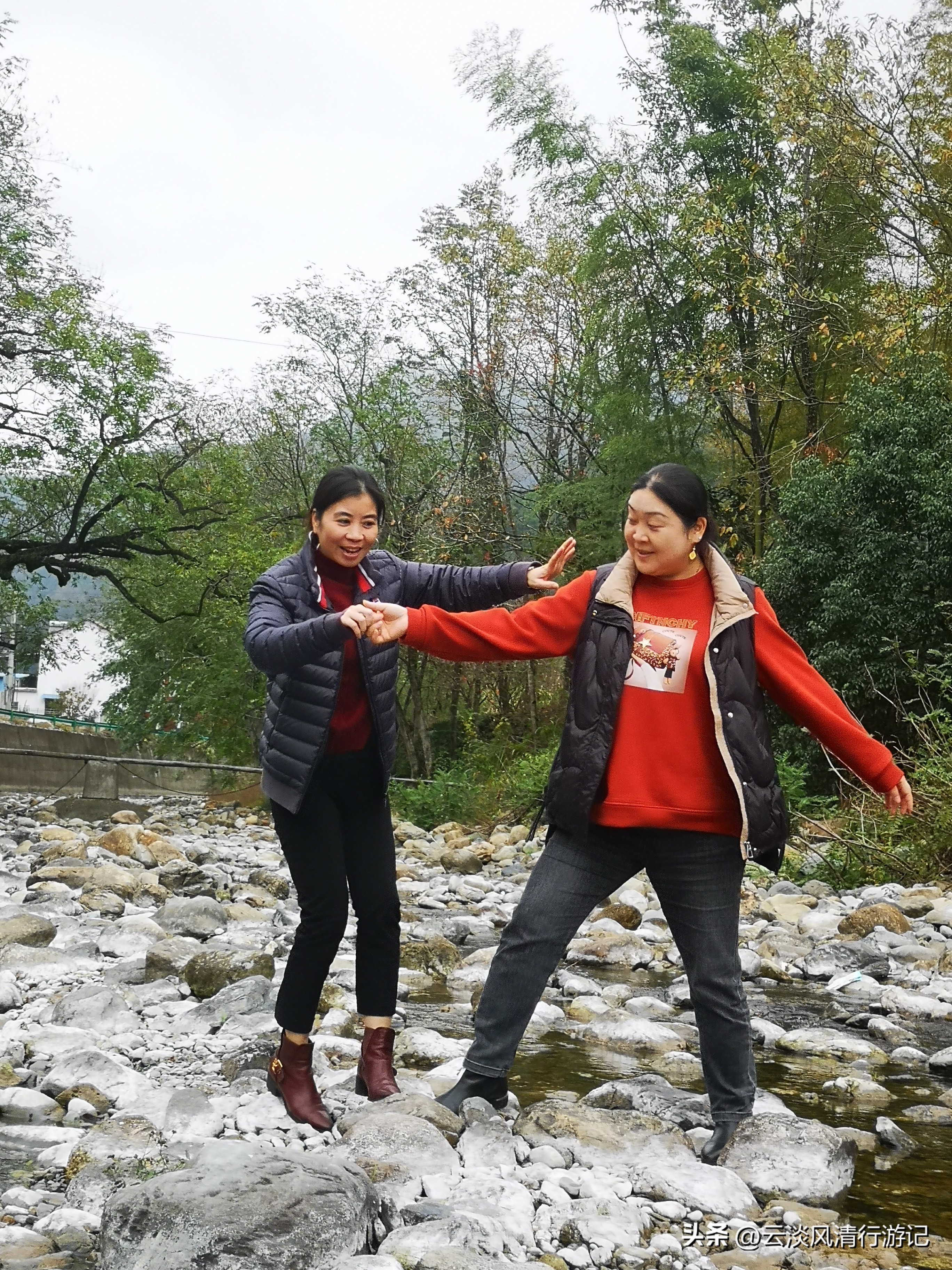 安徽池州奇峰村古村落旅游攻略_安徽石台生态游_安徽池州奇峰村自驾露营徒步