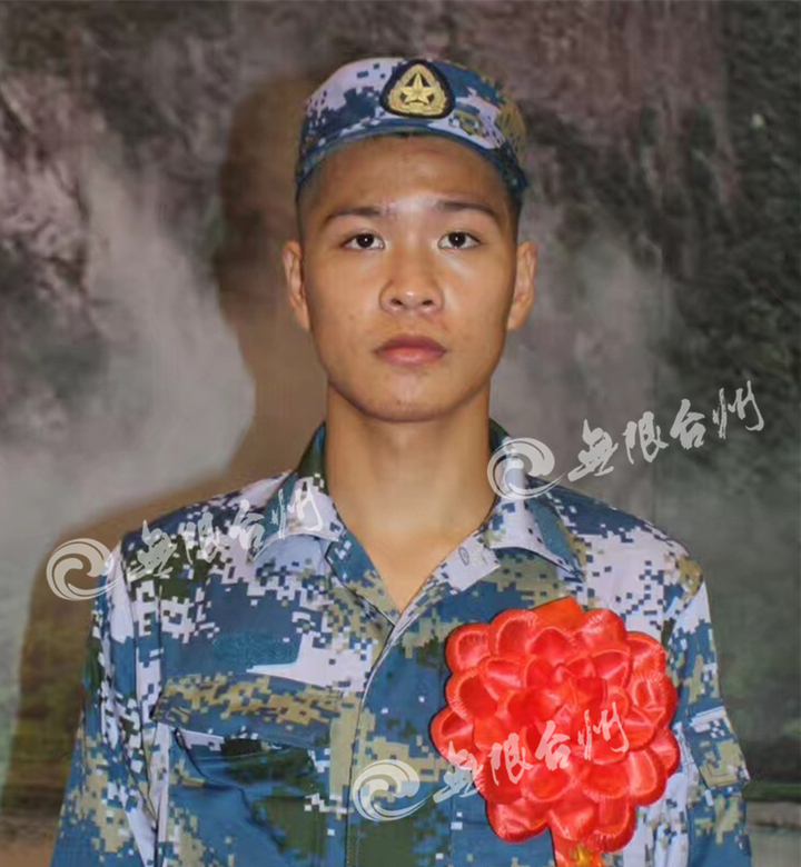 庆祝中国人民解放军建军90周年阅兵_朱日和训练基地阅兵式_建军90周年阅兵图片