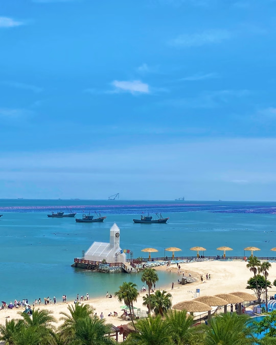 连江渔船彩绘_平流尾地质公园礁石_福州连江赶海一号