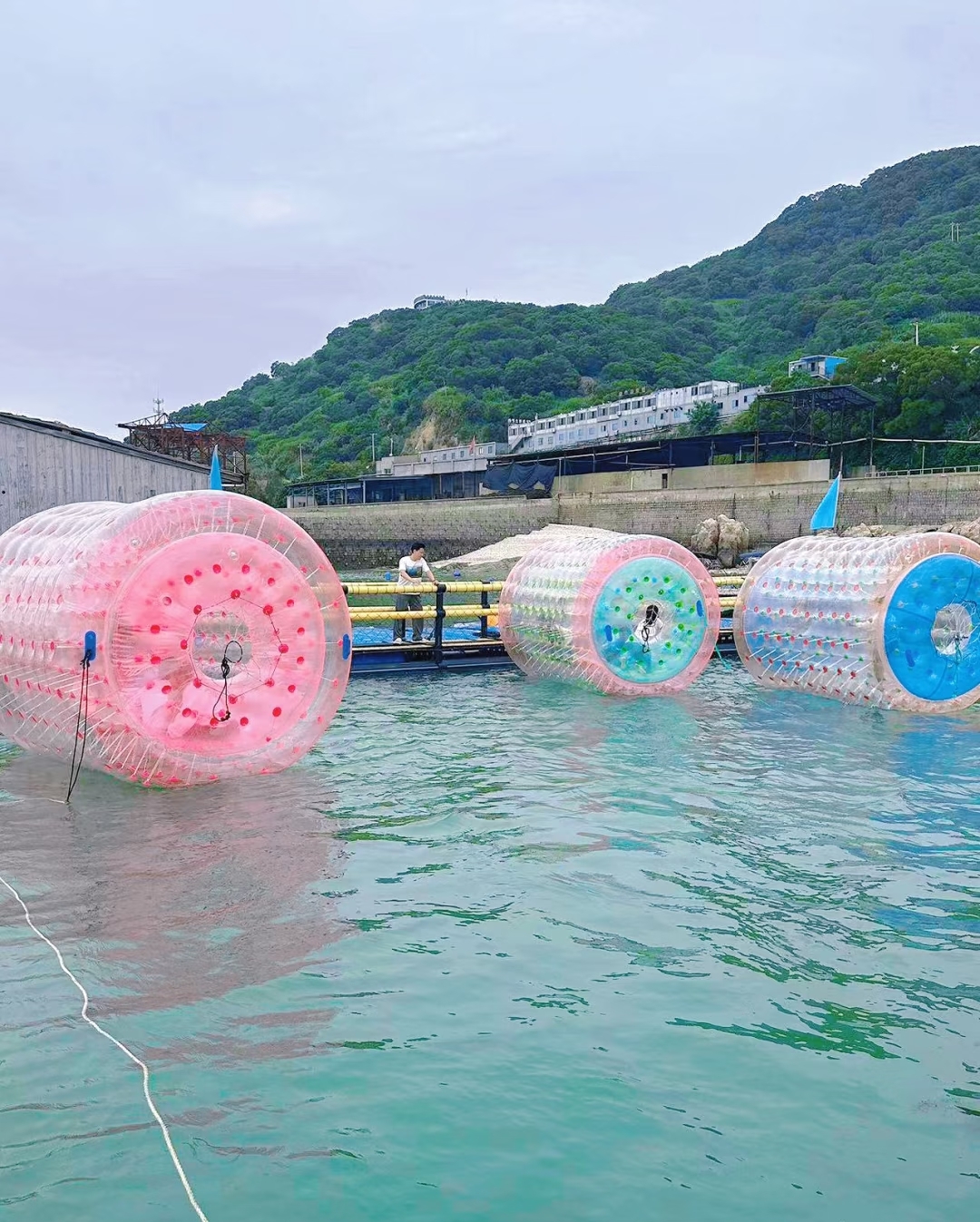 平流尾地质公园礁石_福州连江赶海一号_连江渔船彩绘
