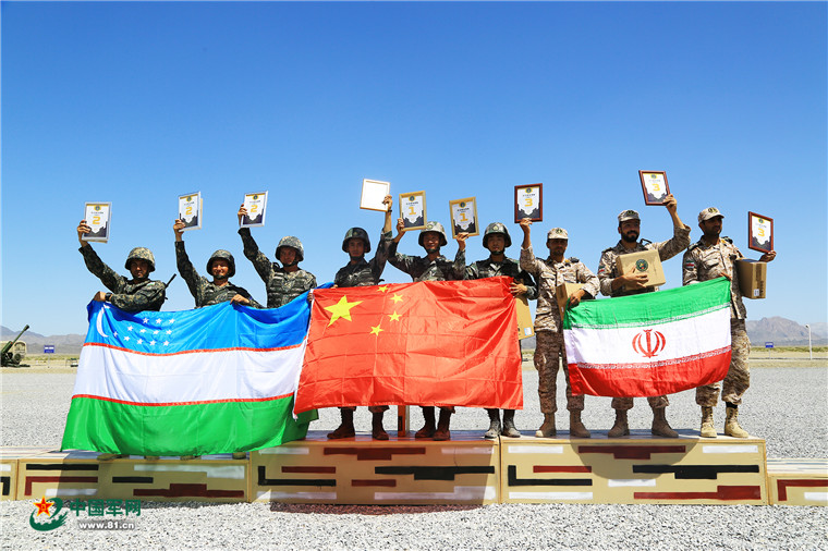 建军90周年阅兵图片_新型陆军建设成就_陆军实战化训练发展