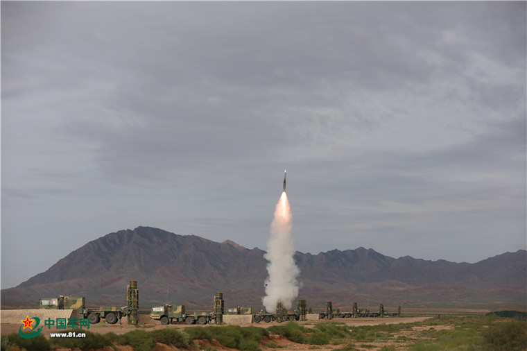 新型陆军建设成就_陆军实战化训练发展_建军90周年阅兵图片