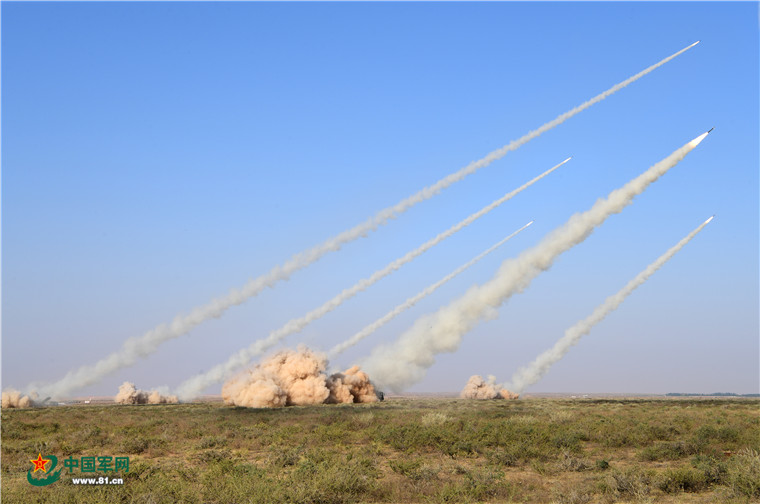 新型陆军建设成就_陆军实战化训练发展_建军90周年阅兵图片