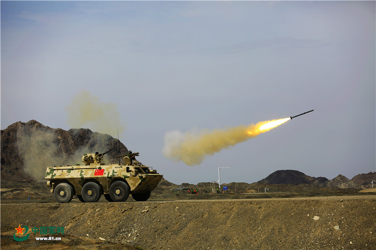 陆军实战化训练发展_新型陆军建设成就_建军90周年阅兵图片