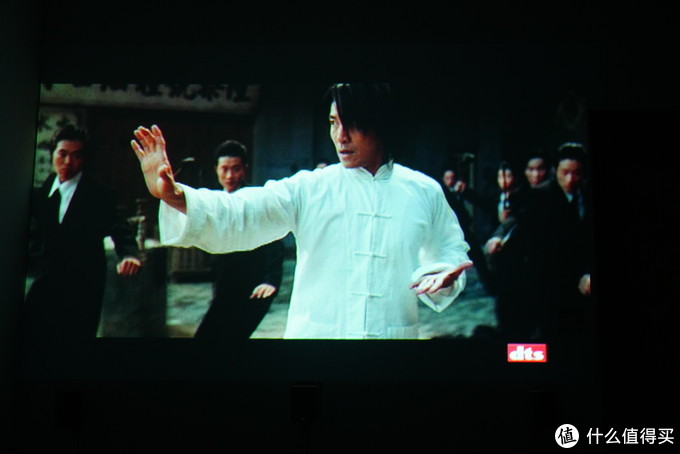 家庭影院投影机选购_dvd怎么连接电视教程_音响搭配方案