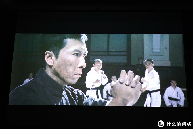 dvd怎么连接电视教程_家庭影院投影机选购_音响搭配方案