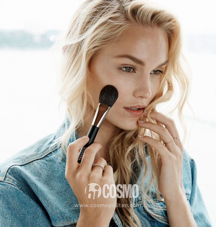 兰芝银色气垫_气垫bb优点缺点_气垫bb使用技巧