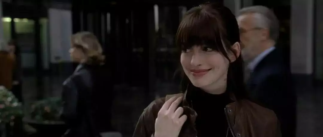 穿普拉达的 免费观看_穿普拉达的恶魔2 职场女性成长 电影分析 时尚权力结构